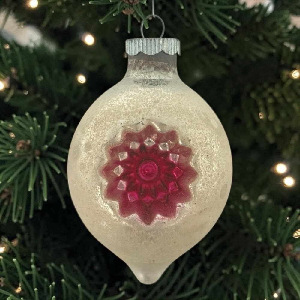 Shiny Brite Ornament Unisex Medium Silver Pink Good Double Indent Glass Vintage